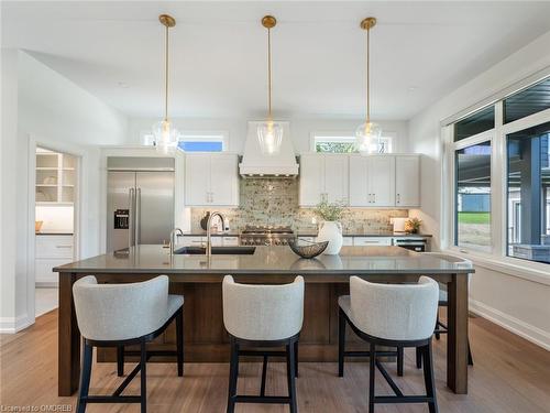 1514 Centre Road, Carlisle, ON - Indoor Photo Showing Dining Room