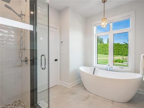 1514 Centre Road, Carlisle, ON - Indoor Photo Showing Bathroom