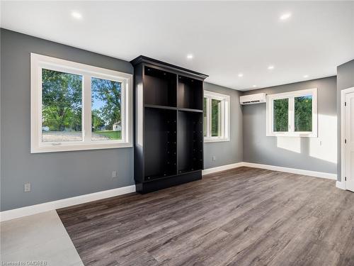 1514 Centre Road, Carlisle, ON - Indoor Photo Showing Other Room