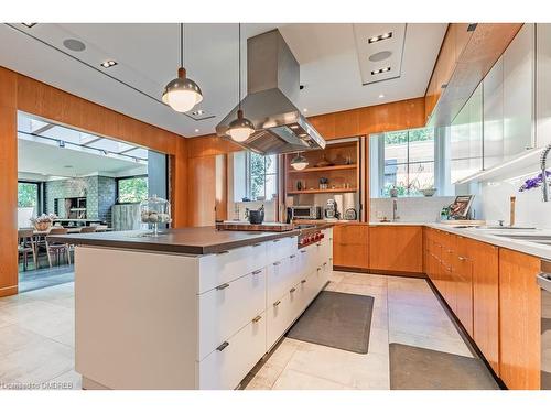 1 Springhill Street, Hamilton, ON - Indoor Photo Showing Kitchen