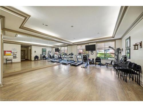 2115-100 Burloak Drive, Burlington, ON - Indoor Photo Showing Gym Room