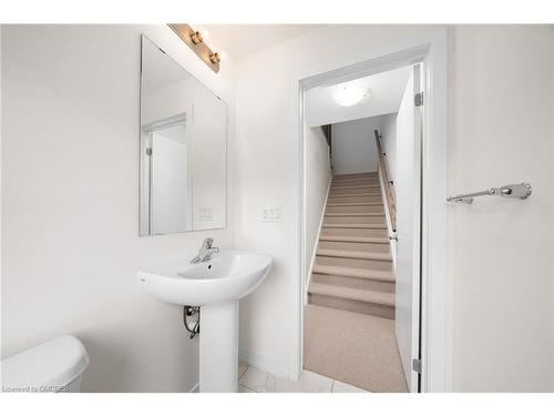 204-160 Densmore Road, Cobourg, ON - Indoor Photo Showing Bathroom