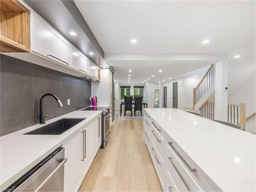 97 Edgewater Drive, Hamilton, ON - Indoor Photo Showing Kitchen