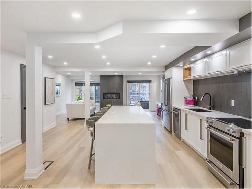 97 Edgewater Drive, Hamilton, ON - Indoor Photo Showing Kitchen With Stainless Steel Kitchen With Upgraded Kitchen