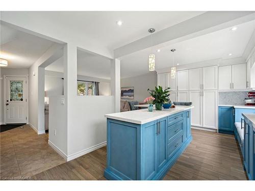 25 Manorcrest Street, Brampton, ON - Indoor Photo Showing Kitchen