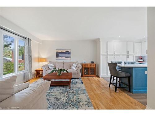 25 Manorcrest Street, Brampton, ON - Indoor Photo Showing Living Room