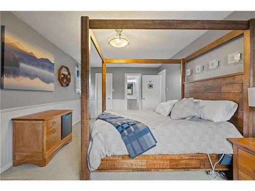 25 Manorcrest Street, Brampton, ON - Indoor Photo Showing Bedroom