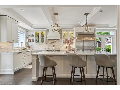 972 Montclair Avenue, Hamilton, ON - Indoor Photo Showing Kitchen With Upgraded Kitchen