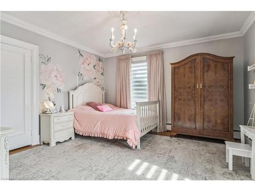 972 Montclair Avenue, Hamilton, ON - Indoor Photo Showing Bedroom