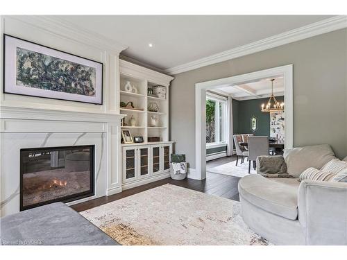 972 Montclair Avenue, Hamilton, ON - Indoor Photo Showing Living Room With Fireplace