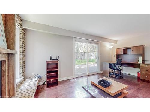 2257 Devon Road, Oakville, ON - Indoor Photo Showing Living Room