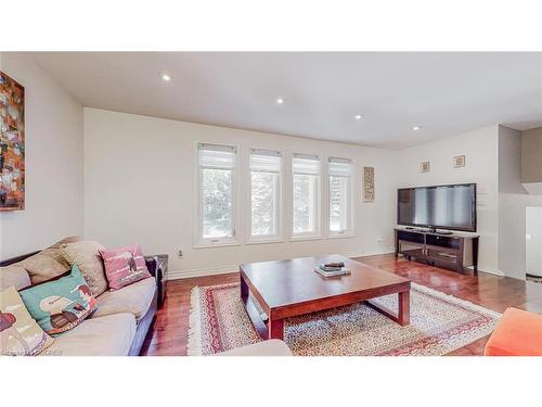 2257 Devon Road, Oakville, ON - Indoor Photo Showing Living Room