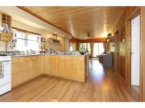 1950 River Road Road W, Wasaga Beach, ON - Indoor Photo Showing Kitchen