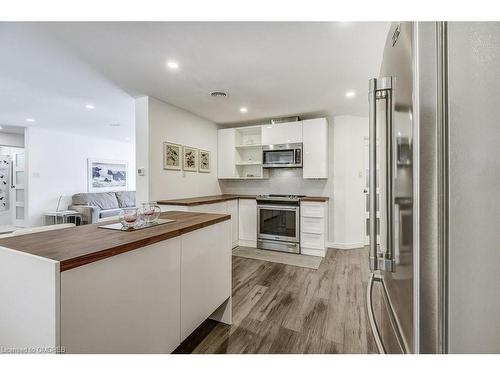 50 Beamer Avenue, St. Catharines, ON - Indoor Photo Showing Kitchen With Stainless Steel Kitchen