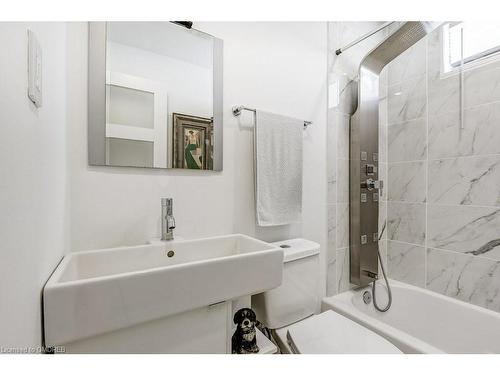 50 Beamer Avenue, St. Catharines, ON - Indoor Photo Showing Bathroom