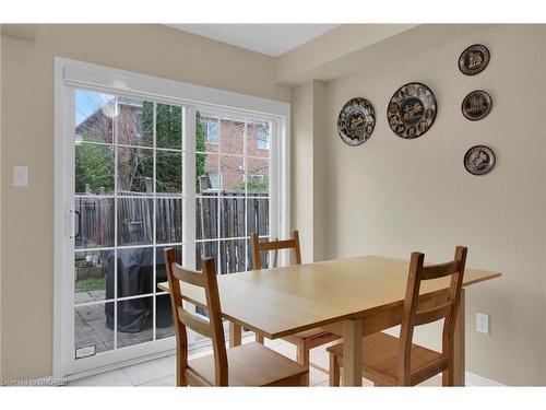 777 Gleeson Road, Milton, ON - Indoor Photo Showing Dining Room