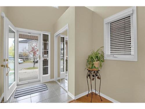 777 Gleeson Road, Milton, ON - Indoor Photo Showing Other Room