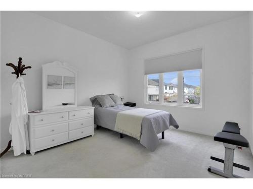 777 Gleeson Road, Milton, ON - Indoor Photo Showing Bedroom