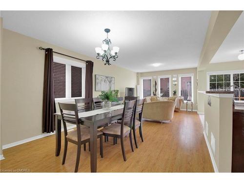 777 Gleeson Road, Milton, ON - Indoor Photo Showing Dining Room