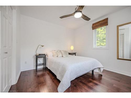 76 Brock Street, Oakville, ON - Indoor Photo Showing Bedroom