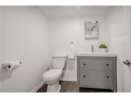 76 Brock Street, Oakville, ON - Indoor Photo Showing Bathroom