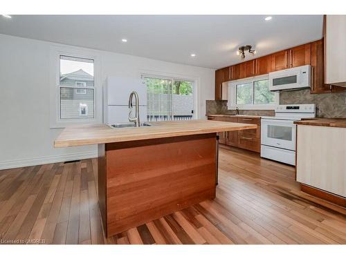 86 Woodward Street, Bracebridge, ON - Indoor Photo Showing Kitchen With Double Sink