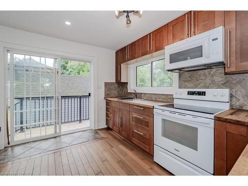 86 Woodward Street, Bracebridge, ON - Indoor Photo Showing Kitchen