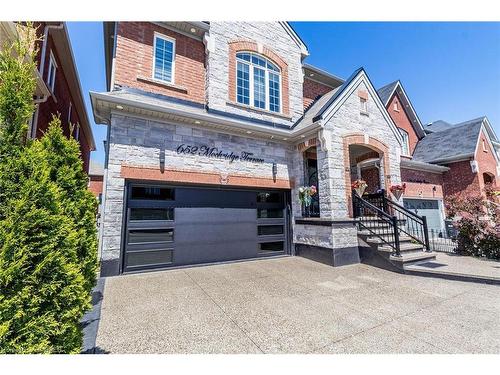 652 Mockridge Terrace, Milton, ON - Outdoor With Facade