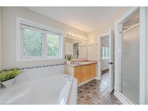 5181 Blue Spruce Avenue, Burlington, ON - Indoor Photo Showing Bathroom