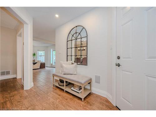 5181 Blue Spruce Avenue, Burlington, ON - Indoor Photo Showing Other Room