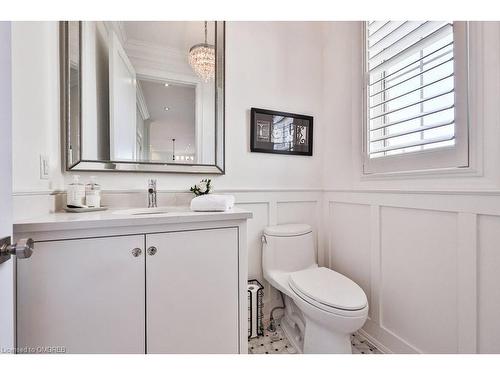 2355 Yolanda Drive, Oakville, ON - Indoor Photo Showing Bathroom