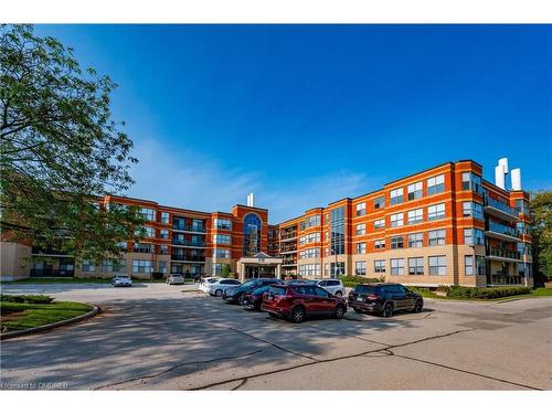 310-2199 Sixth Line, Oakville, ON - Outdoor With Facade