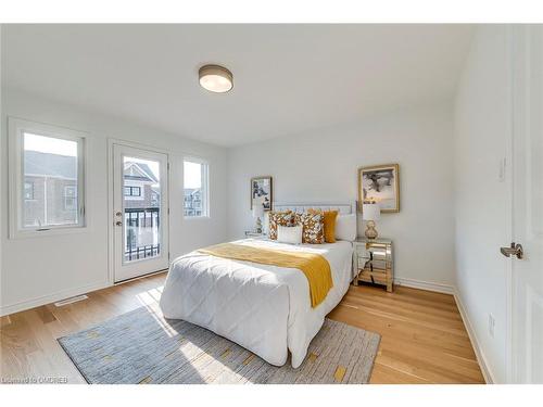 3044 Bramall Gardens, Oakville, ON - Indoor Photo Showing Bedroom