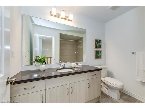 3044 Bramall Gardens, Oakville, ON - Indoor Photo Showing Bathroom