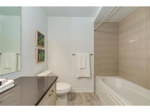 3044 Bramall Gardens, Oakville, ON - Indoor Photo Showing Bathroom