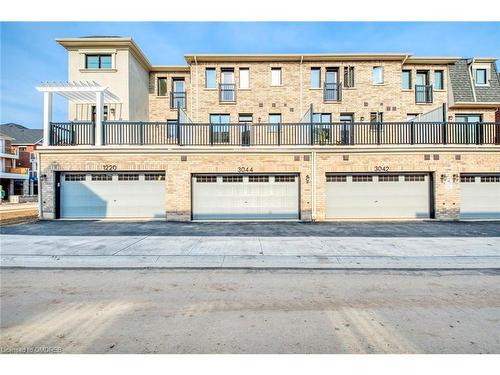 3044 Bramall Gardens, Oakville, ON - Outdoor With Balcony