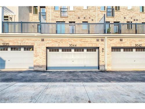 3044 Bramall Gardens, Oakville, ON - Outdoor With Balcony