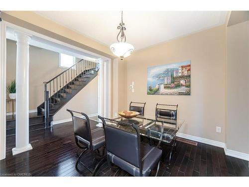 2073 Fiddlers Way, Oakville, ON - Indoor Photo Showing Dining Room