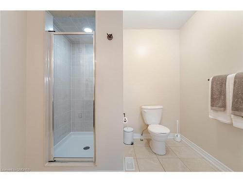 2073 Fiddlers Way, Oakville, ON - Indoor Photo Showing Bathroom