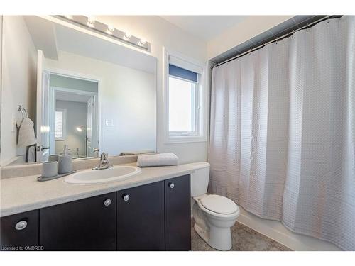 2073 Fiddlers Way, Oakville, ON - Indoor Photo Showing Bathroom