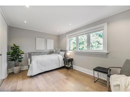 2410 Breton Close, Oakville, ON - Indoor Photo Showing Bedroom