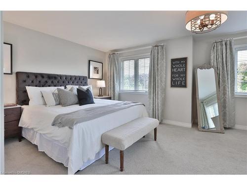 2250 Hummingbird Way, Oakville, ON - Indoor Photo Showing Bedroom