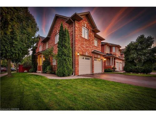 2250 Hummingbird Way, Oakville, ON - Outdoor