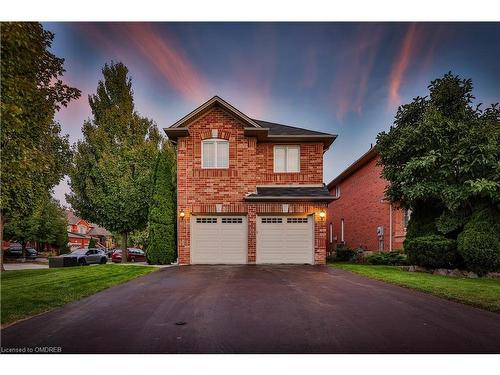 2250 Hummingbird Way, Oakville, ON - Outdoor