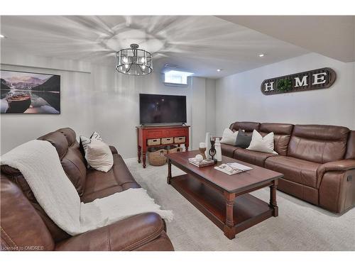 2250 Hummingbird Way, Oakville, ON - Indoor Photo Showing Living Room