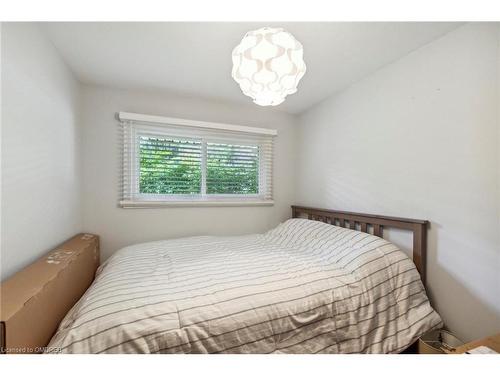 207 West River Road, Cambridge, ON - Indoor Photo Showing Bedroom