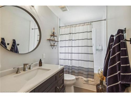 207 West River Road, Cambridge, ON - Indoor Photo Showing Bathroom