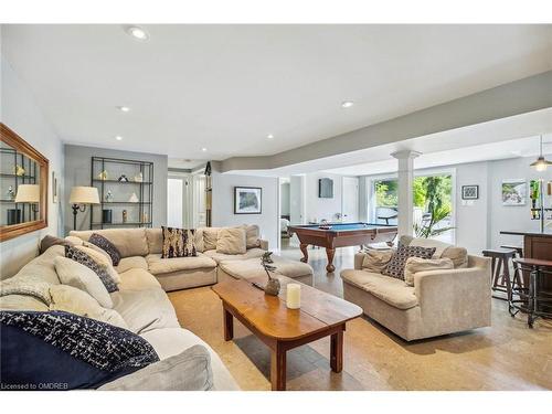 207 West River Road, Cambridge, ON - Indoor Photo Showing Living Room