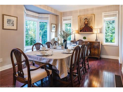 29 Premium Way, Mississauga, ON - Indoor Photo Showing Dining Room