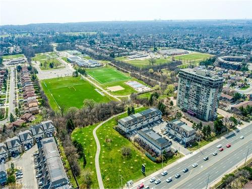 22-840 Dundas Street W, Mississauga, ON - Outdoor With View